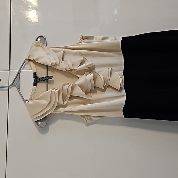 Ralpf Lauren evening dress with pure silk top. Gorgeous fringes. Size 12. - Picture 12 of 15